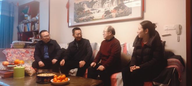 国企担当践于行 深情厚谊暖民心