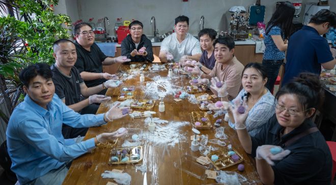 月满中秋情更浓 青春建功正当时——市富城能源公司团委与市水务公司团委联合开展主题团建活动
